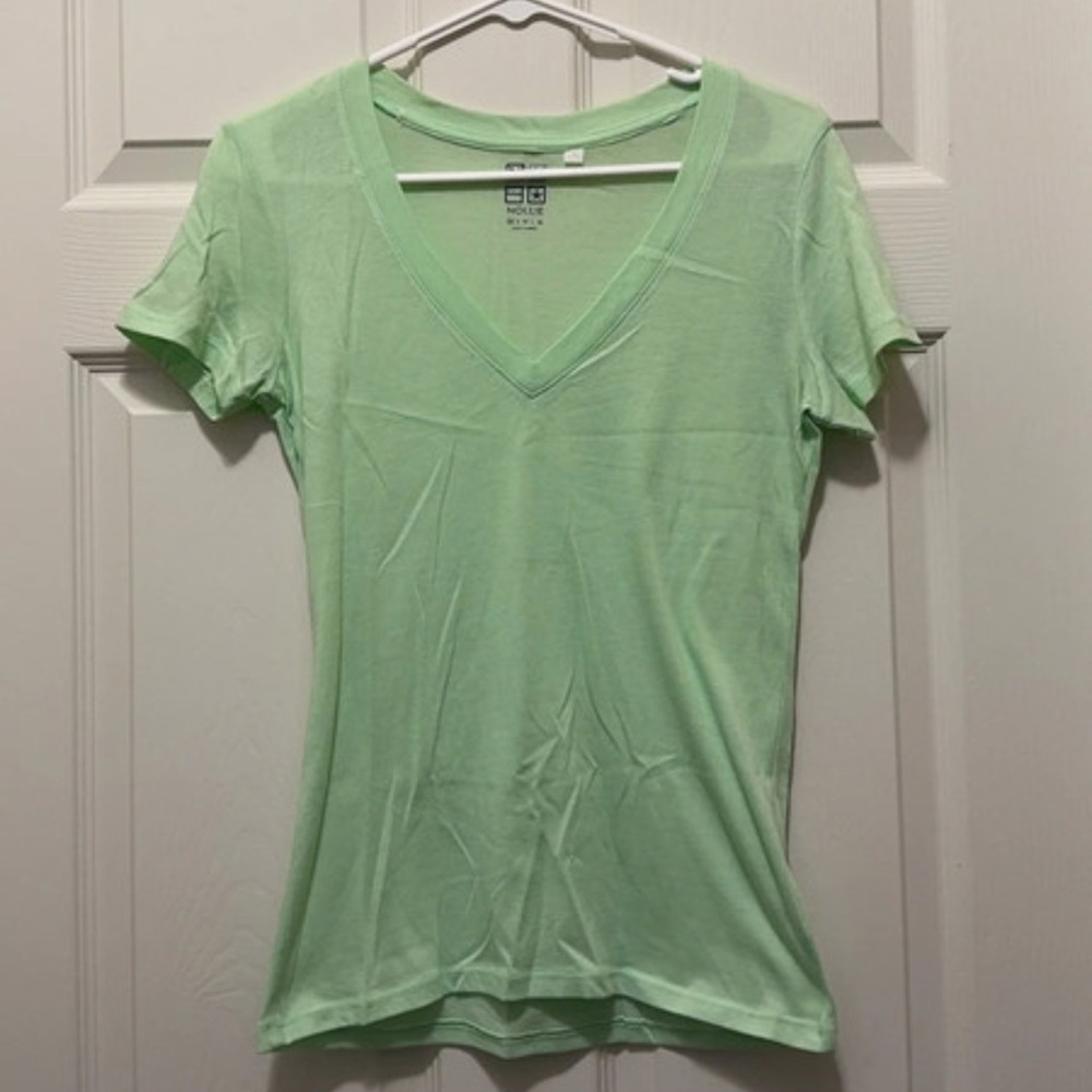 Nollie light green v neck top